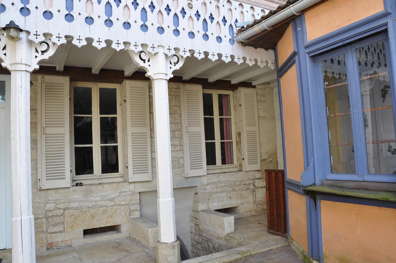 Les Charmilles Bed & Breakfast Saint-Jean-de-Losne Exterior photo